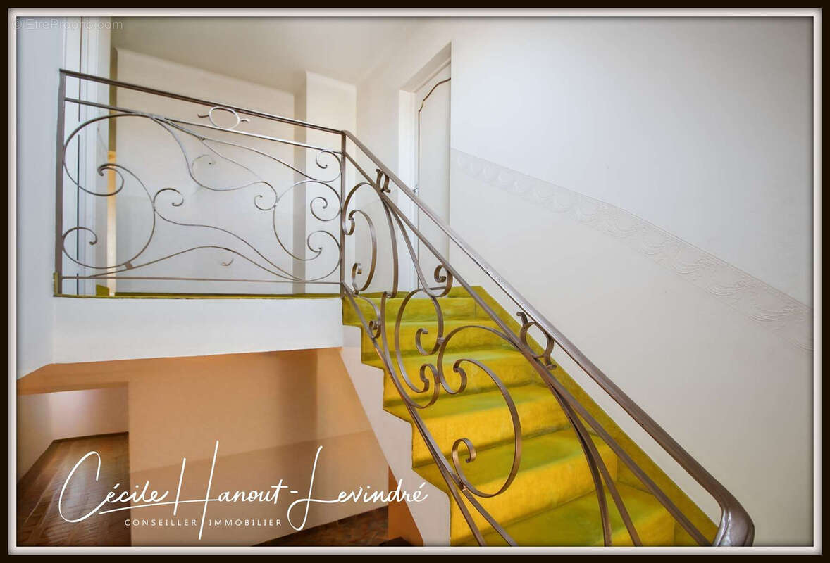 Secteur Baie du Mont-Saint-Michel -  pavillon sur sous-sol 165 M2 - 5 chambres - terrain 1662 m2. - photo 14