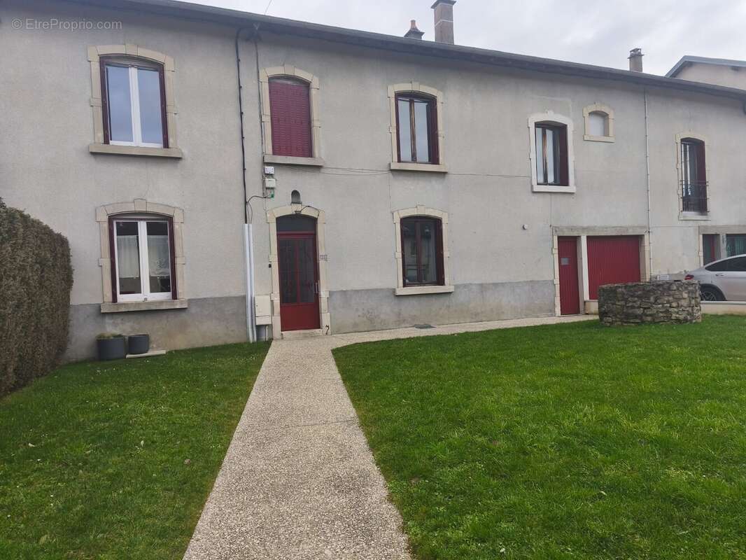 Appartement à BOUXIERES-AUX-CHENES