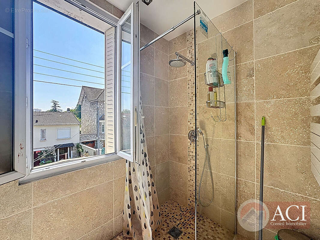 Maison à DEUIL-LA-BARRE