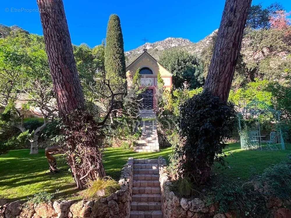 Maison à EZE