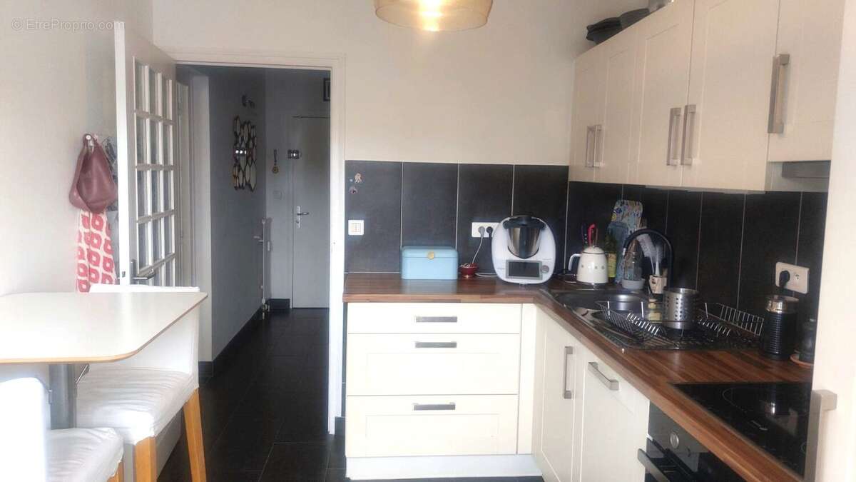 Appartement à AMBILLY