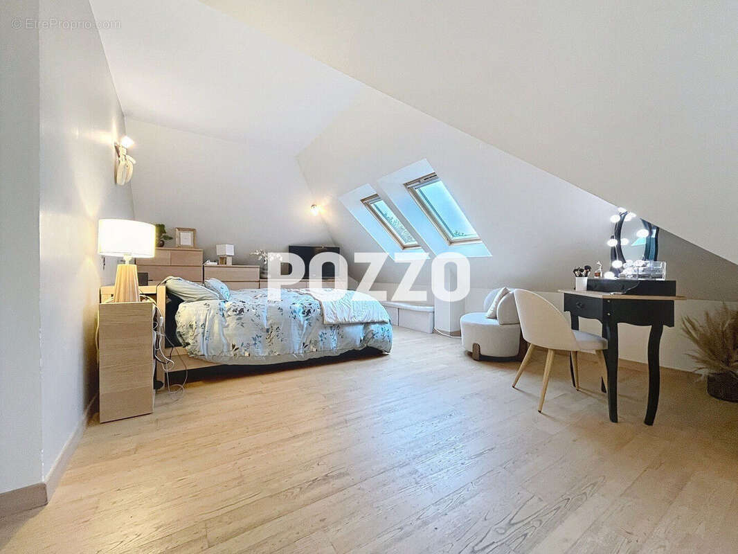 Maison contemporaine 198 m² -5 chambres -Vue Golf -Terrain 1400 m²-Saint-Lô - photo 11
