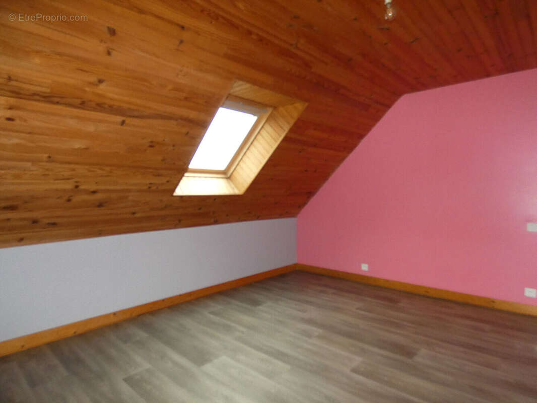 Maison à SAINT-HILAIRE-DU-HARCOUET