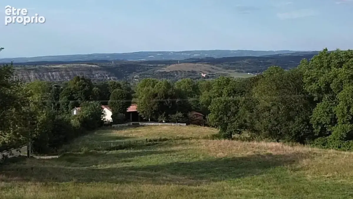 très bel ensemble immobilier de 3 habitations sur 3.38 hectares - photo 3