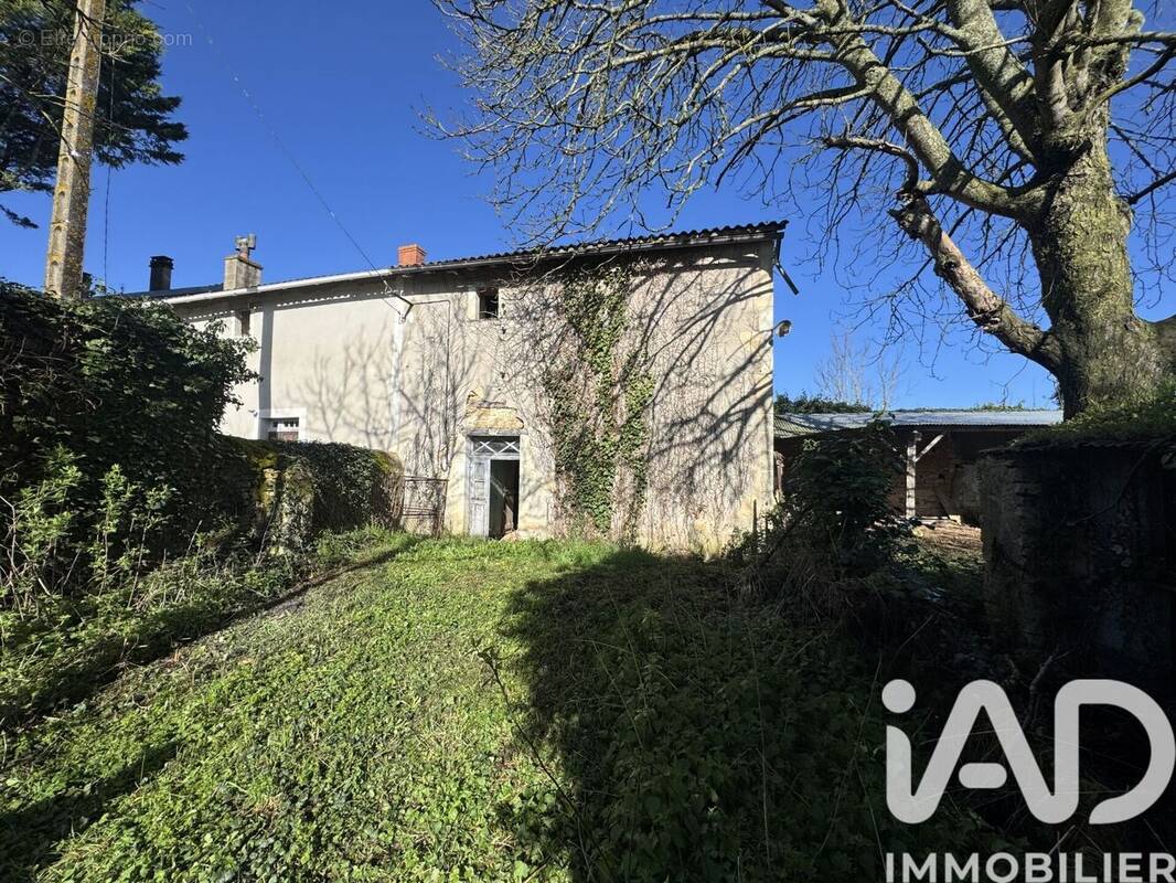 Photo 1 - Maison à SAINT-JEAN-DE-SAUVES
