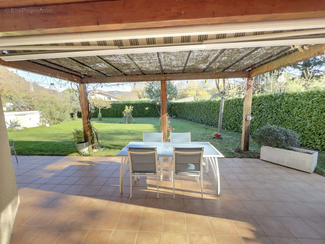 Maison à SAINT-PERAY