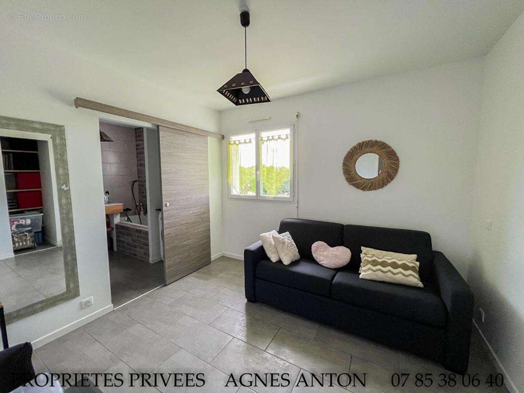 Maison à SALLES