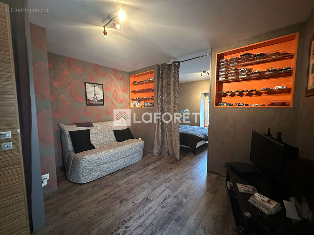 Appartement à LA CLUSE-ET-MIJOUX