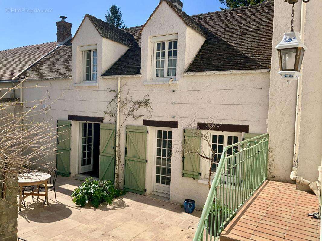 Maison à SAMOIS-SUR-SEINE