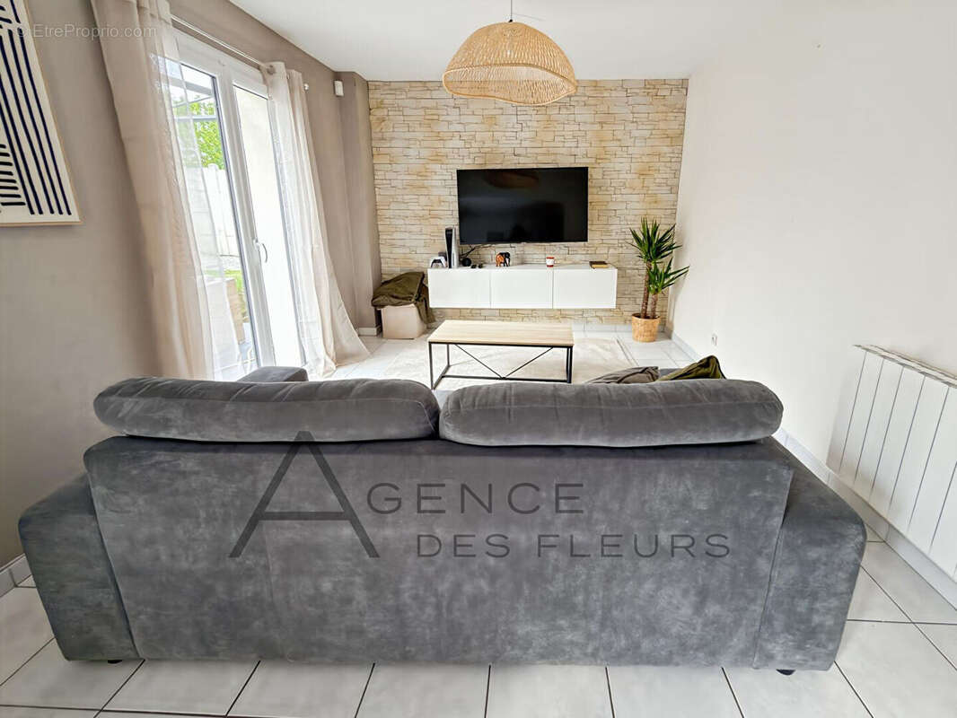 Maison Oissel Sur Seine 100 m2 - photo 6