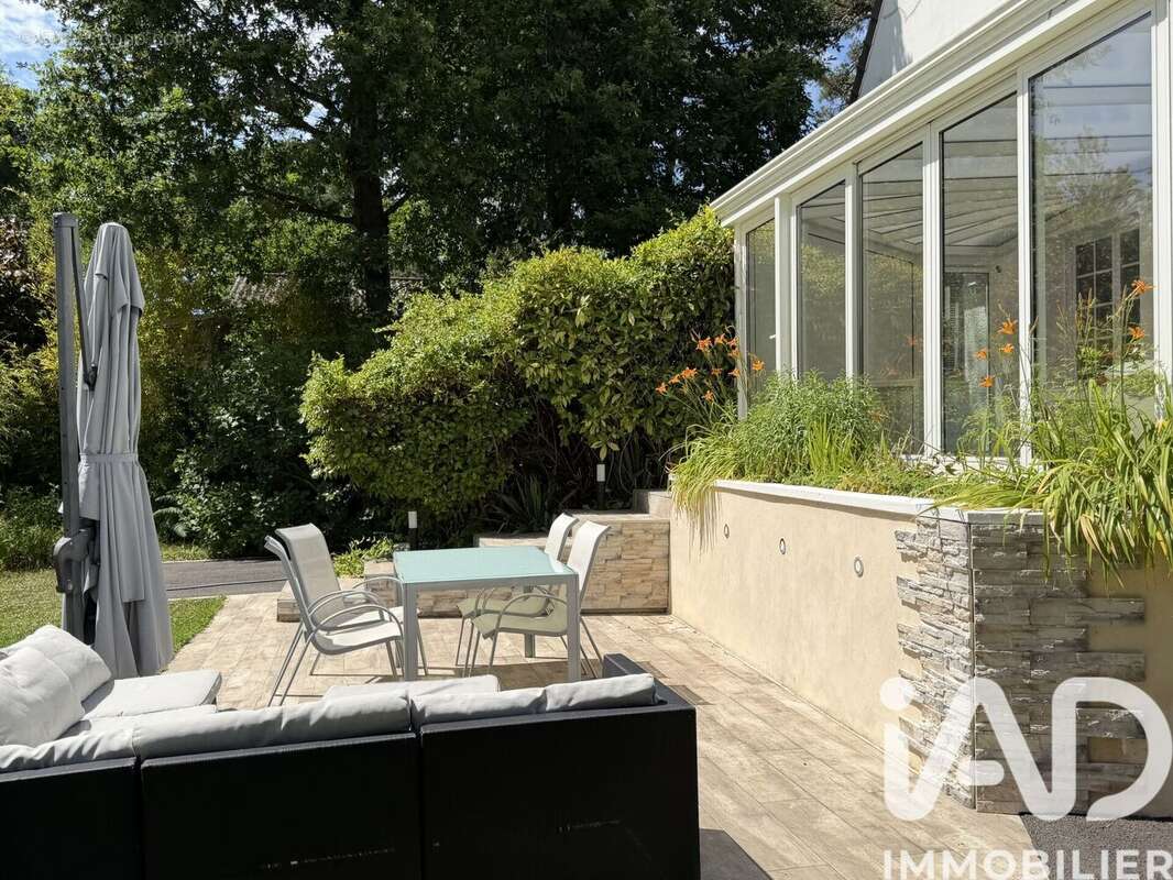 Photo 2 - Maison à PLAISIR