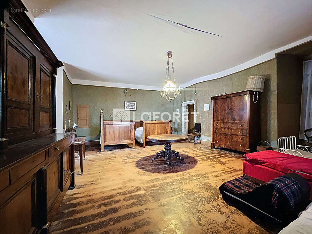 Maison à NANC-LES-SAINT-AMOUR