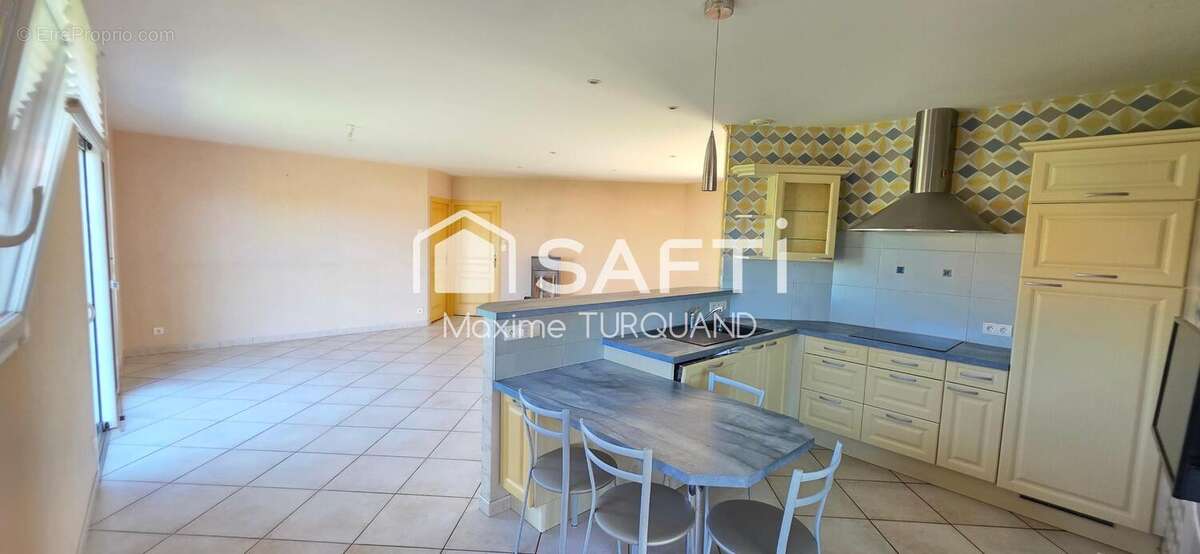 Photo 3 - Maison à LA TARDIERE