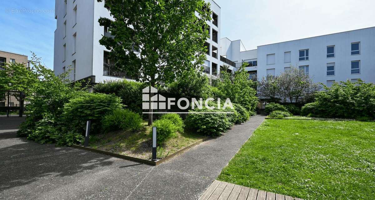 À vendre – Appartement 5 pièces de 95 m² avec exceptionnelle terrasse de 76 m² et 2 parking en sous-sol / DPE C - photo 14