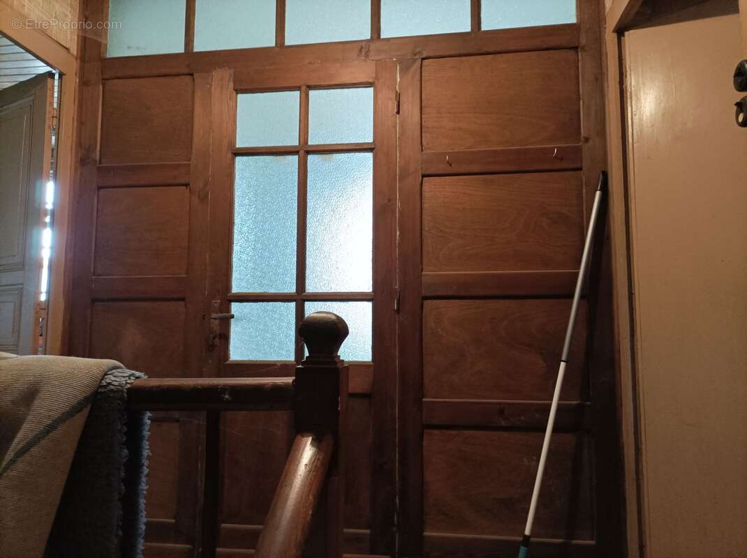 Maison à MONTMOREAU-SAINT-CYBARD