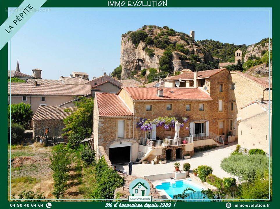 Maison à MORNAS