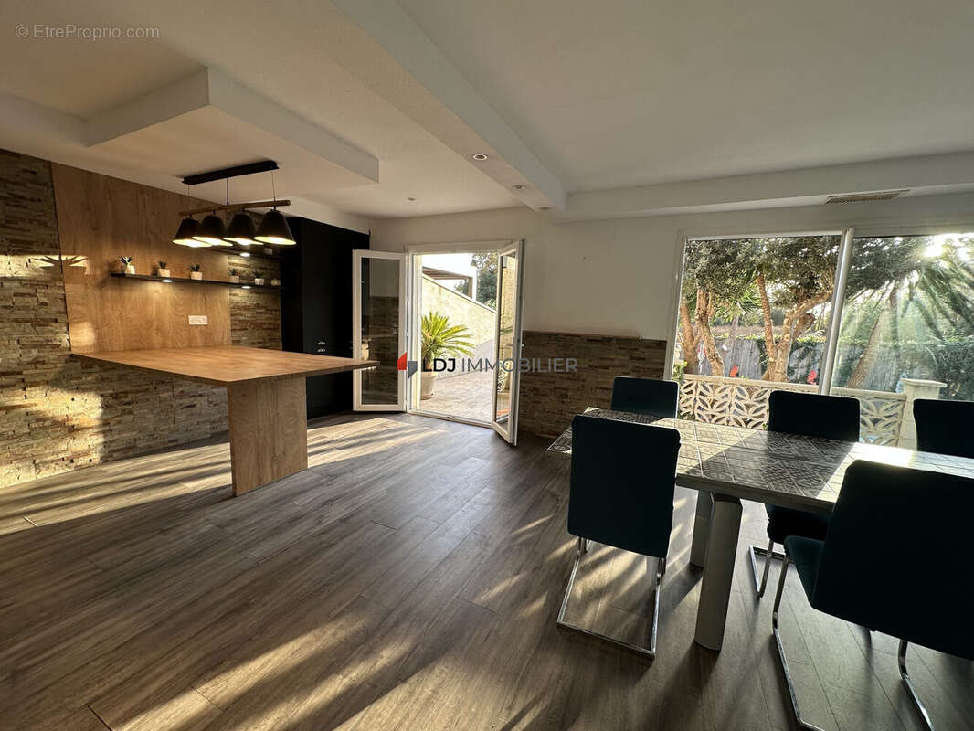 Maison à VILLELONGUE-DE-LA-SALANQUE