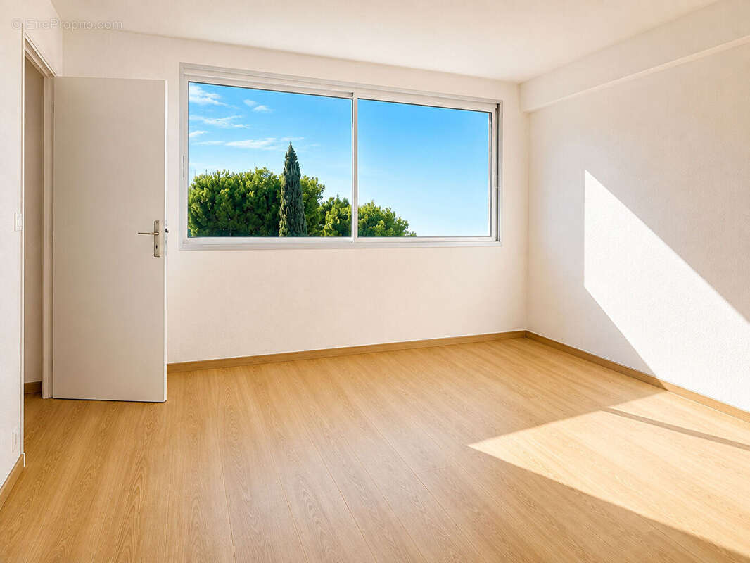 * Vue Mer * APPARTEMENT 3 Pièces avec 2 Chambres et coin nuit * (83430) SAINT MANDRIER SUR MER *3 pièce(s) 76.75 m2 - photo 6