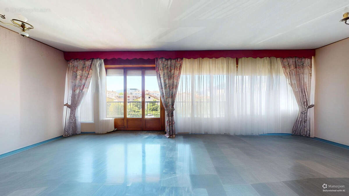 Appartement à ECHIROLLES