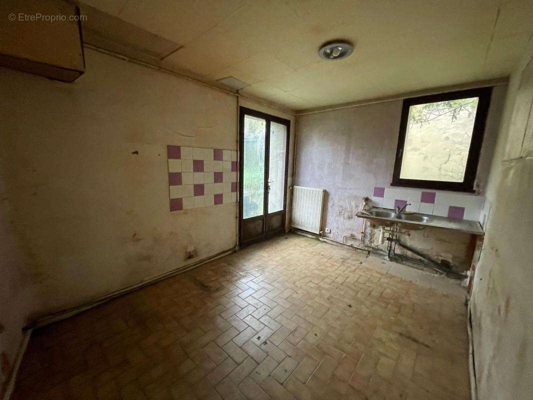 Maison à NEUFCHELLES