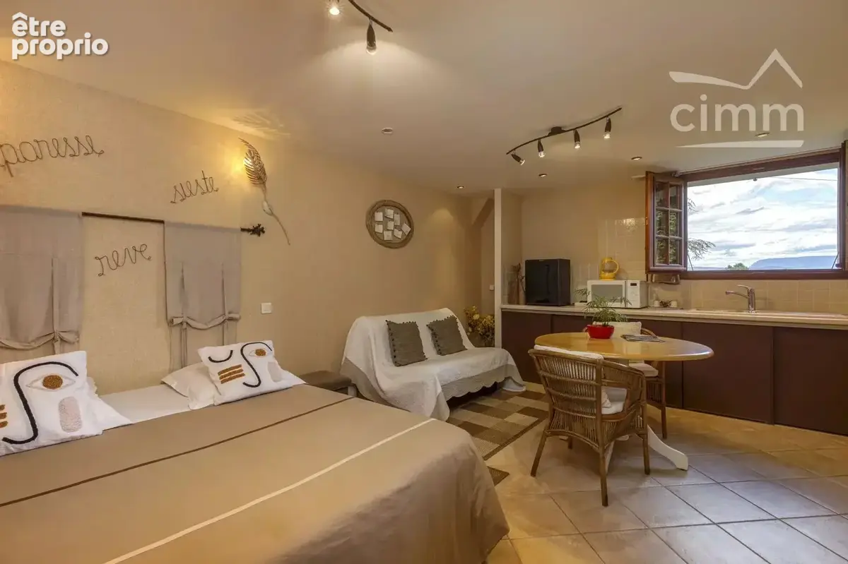 Propriété de charme 420m2 sur 1.6 ha de terrain dans un cadre champêtre sans voisinage - photo 21
