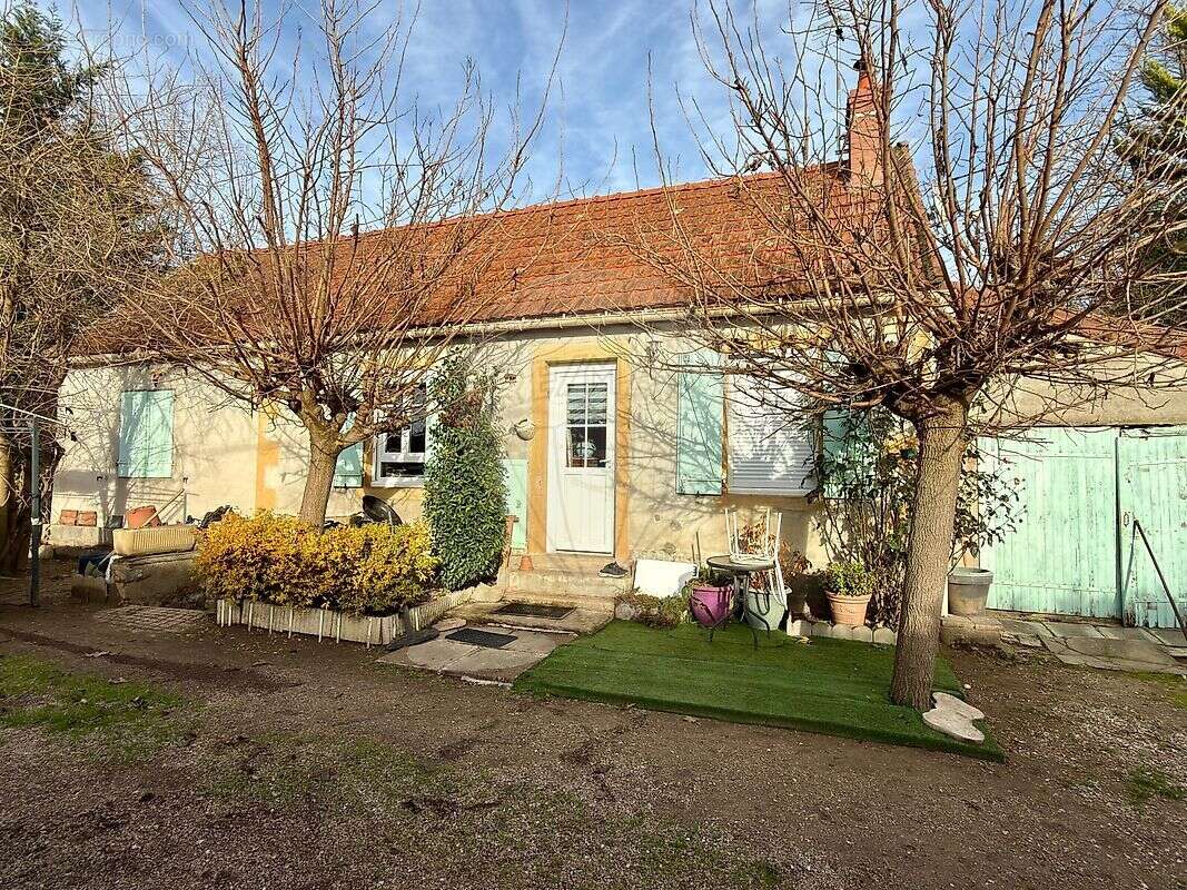 Maison à GILLY-SUR-LOIRE