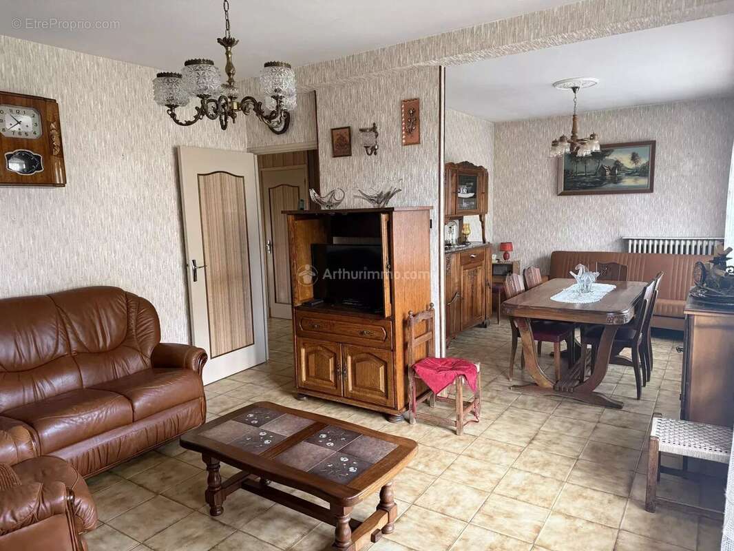 Maison à BLAYE-LES-MINES