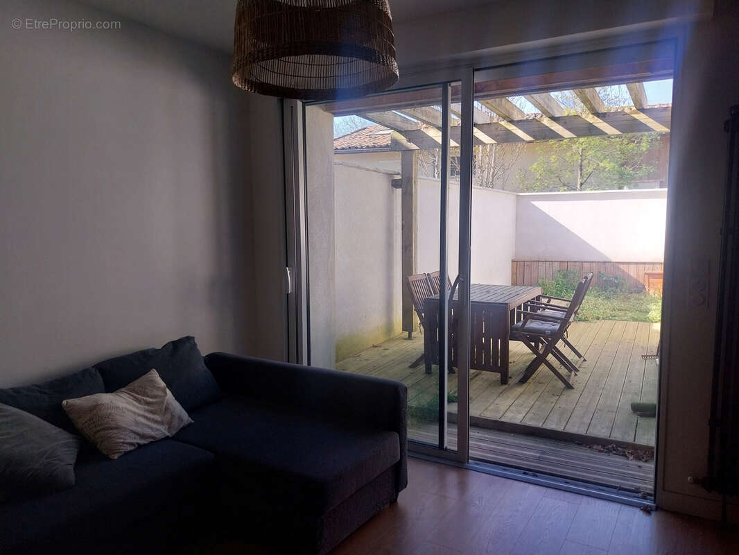 Maison à CASTRES-GIRONDE