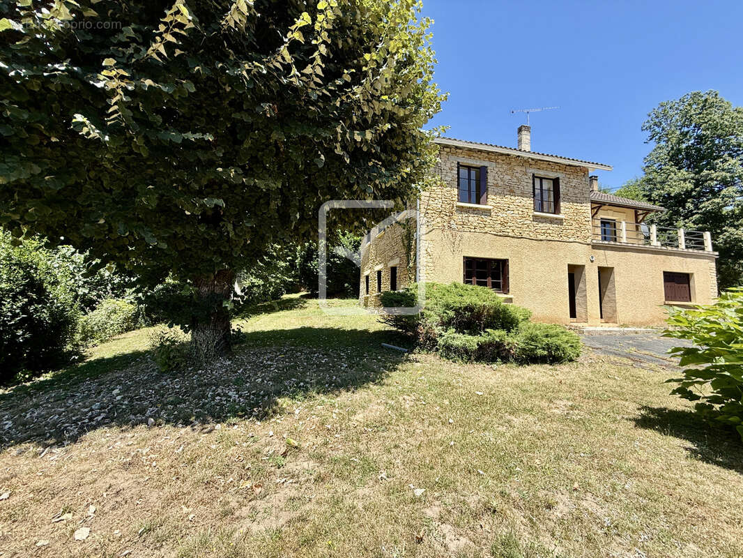 Maison à MARCILLAC-SAINT-QUENTIN