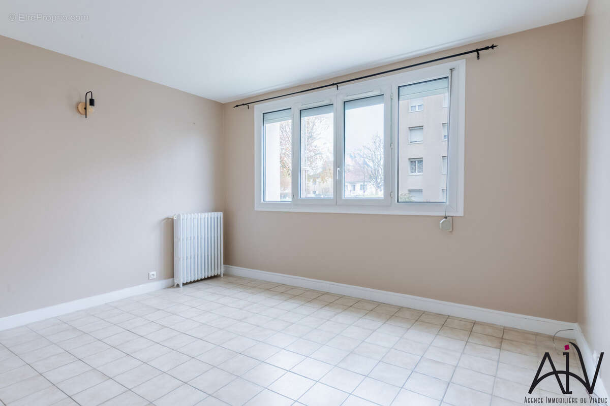 Appartement à ATHIS-MONS