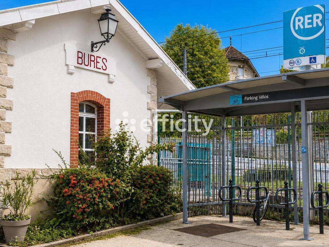 Appartement à BURES-SUR-YVETTE
