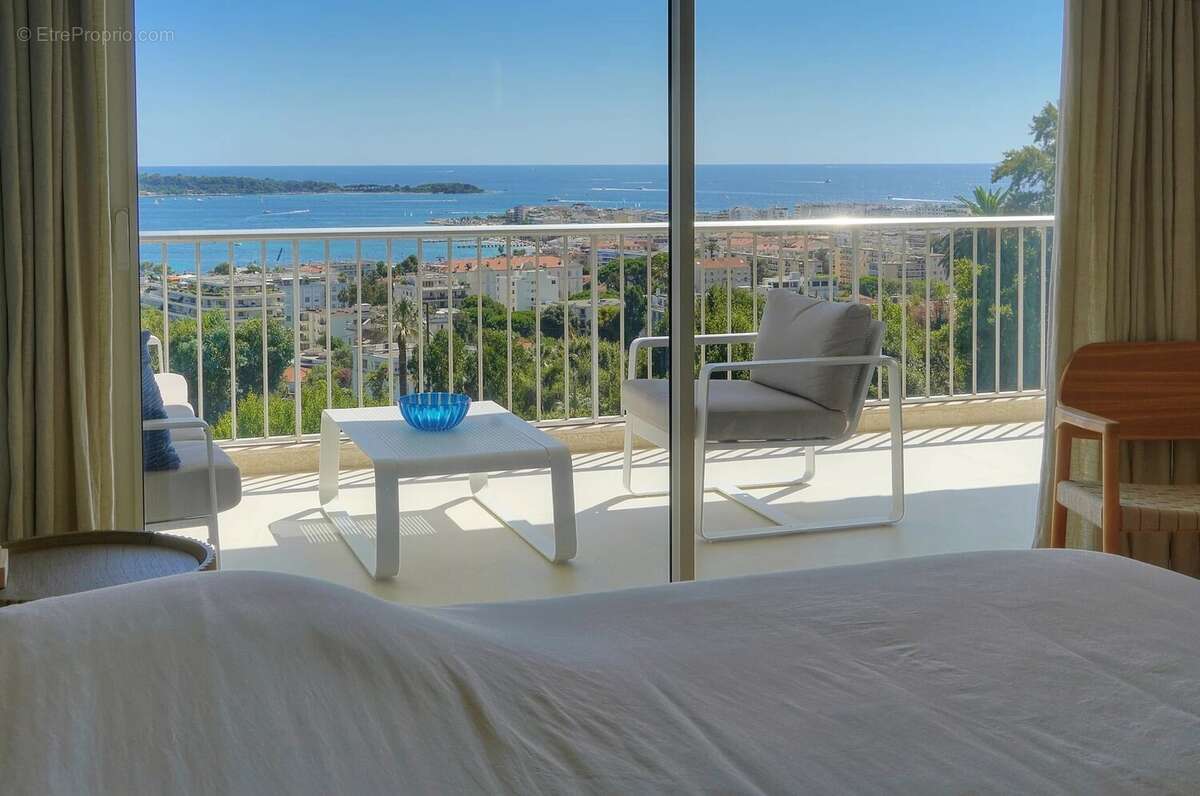 Superbe 4 P Vue panoramique mer Résidence de prestige Cannes Californie - photo 12