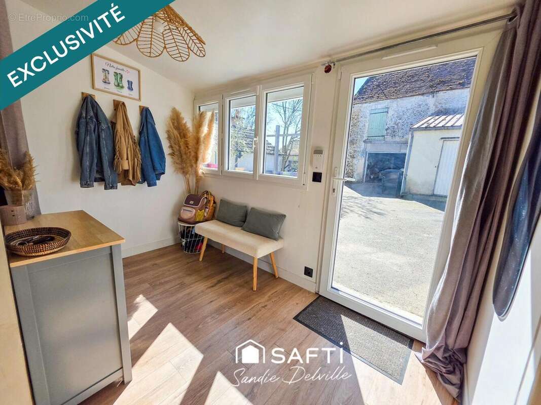 Maison 150 m² à Marolles-En-Brie  - photo 2