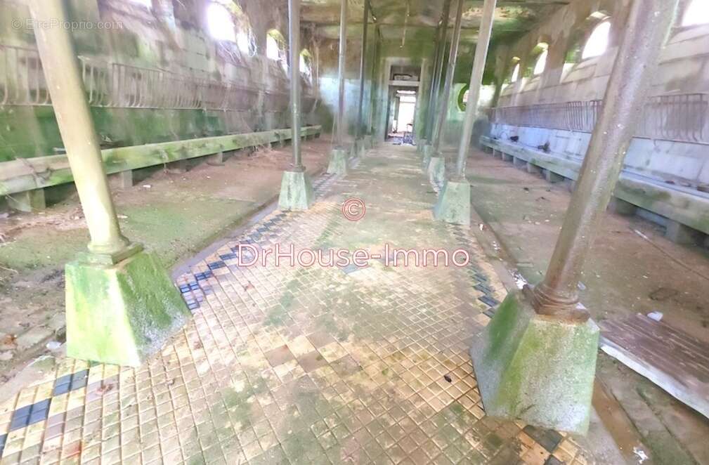 Maison à LOUVIGNE-DU-DESERT