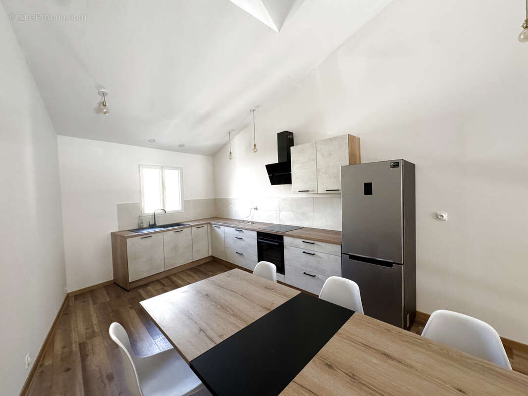 Grande maison de village avec garage en vente à Coursan - photo 10