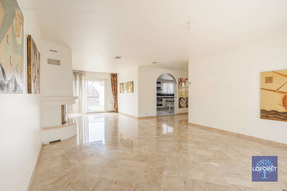 Maison à LES PAVILLONS-SOUS-BOIS