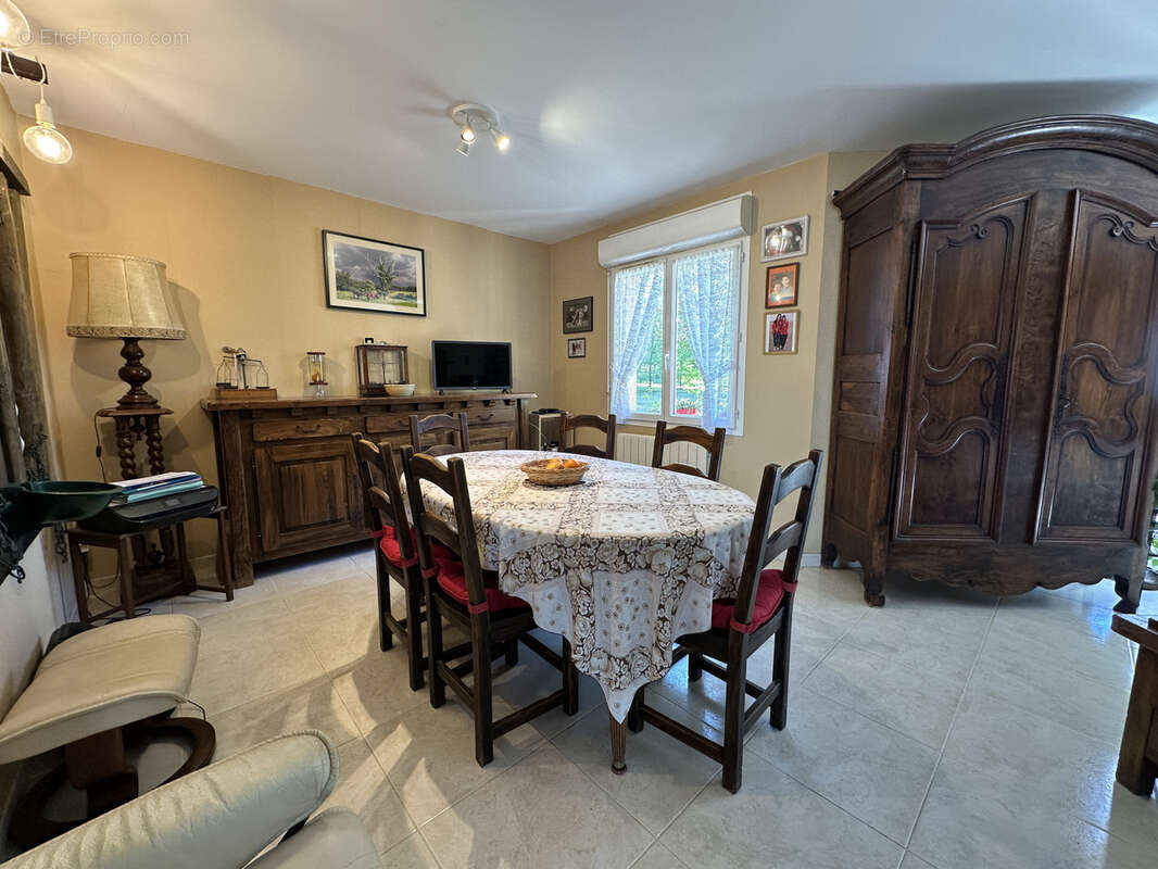 Maison à SAINT-AULAYE