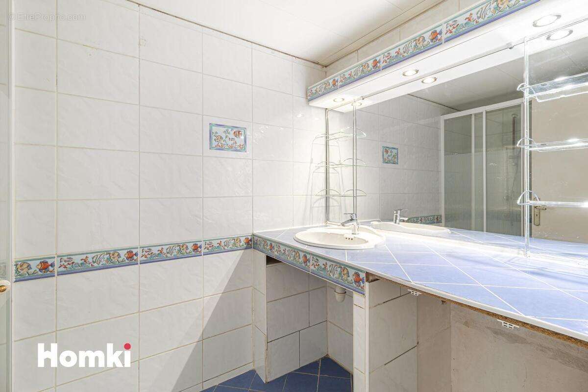 Appartement à MARSEILLE-8E