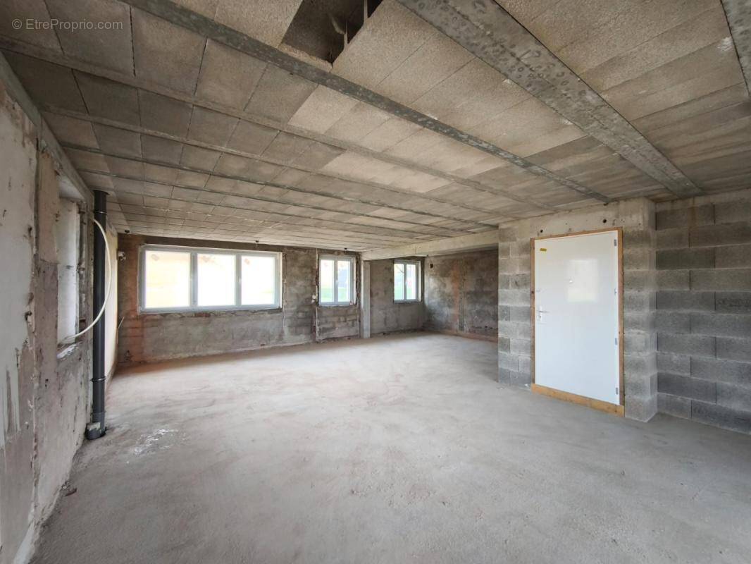 Commerce à VIUZ-LA-CHIESAZ