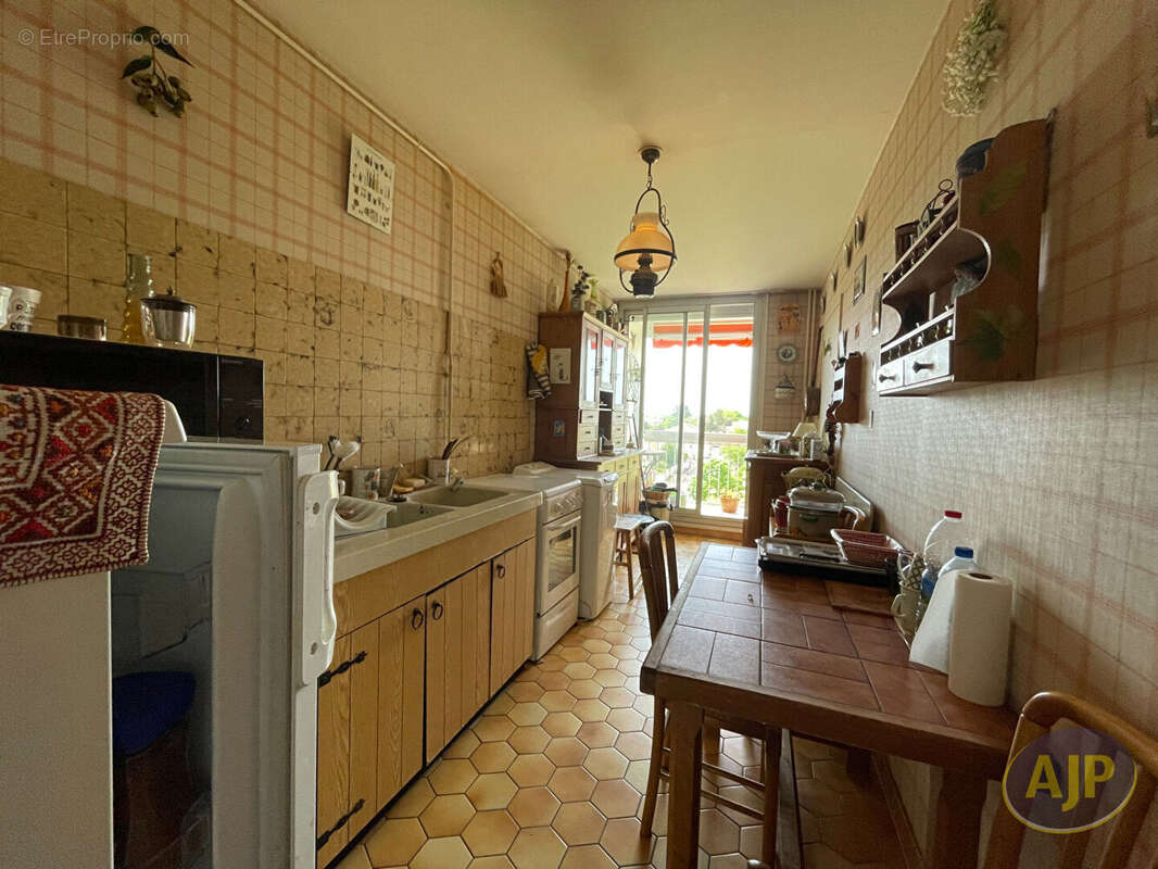 Appartement à SAINTES