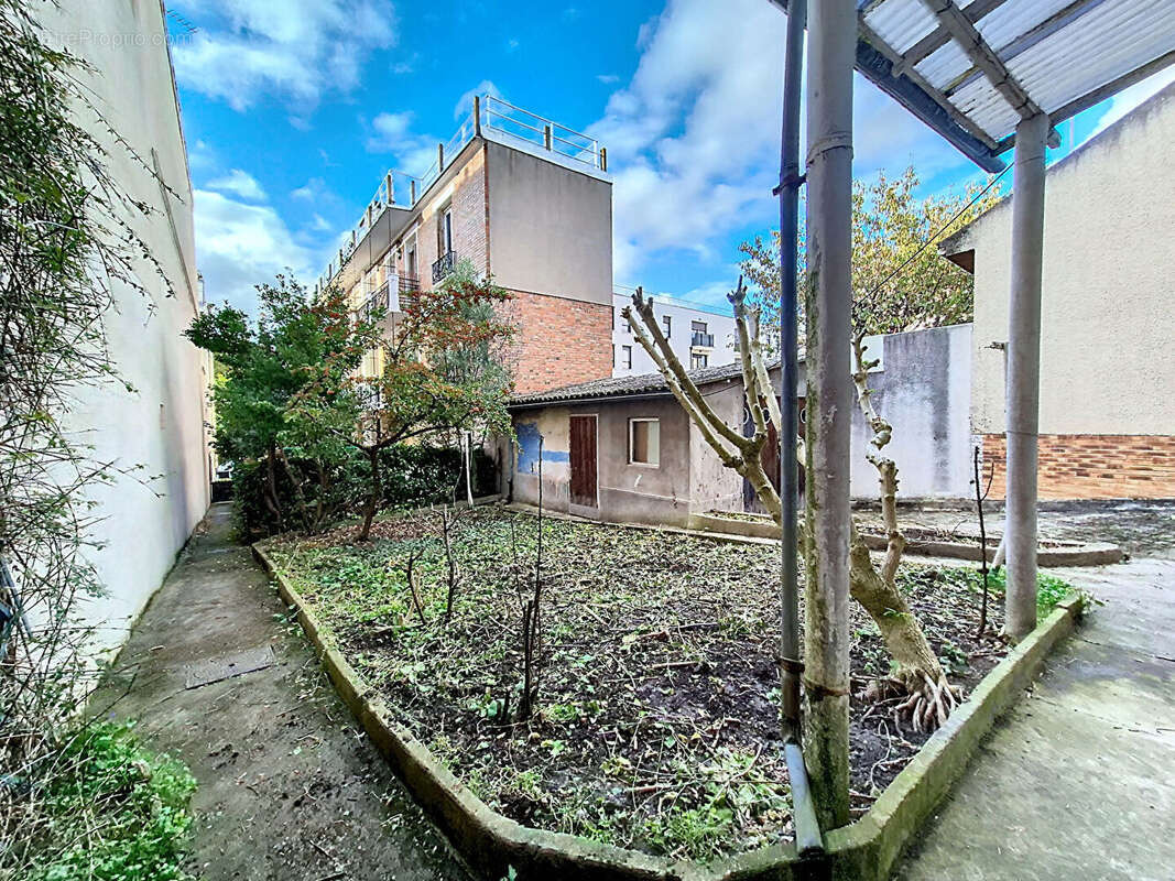 Maison à L&#039;HAY-LES-ROSES