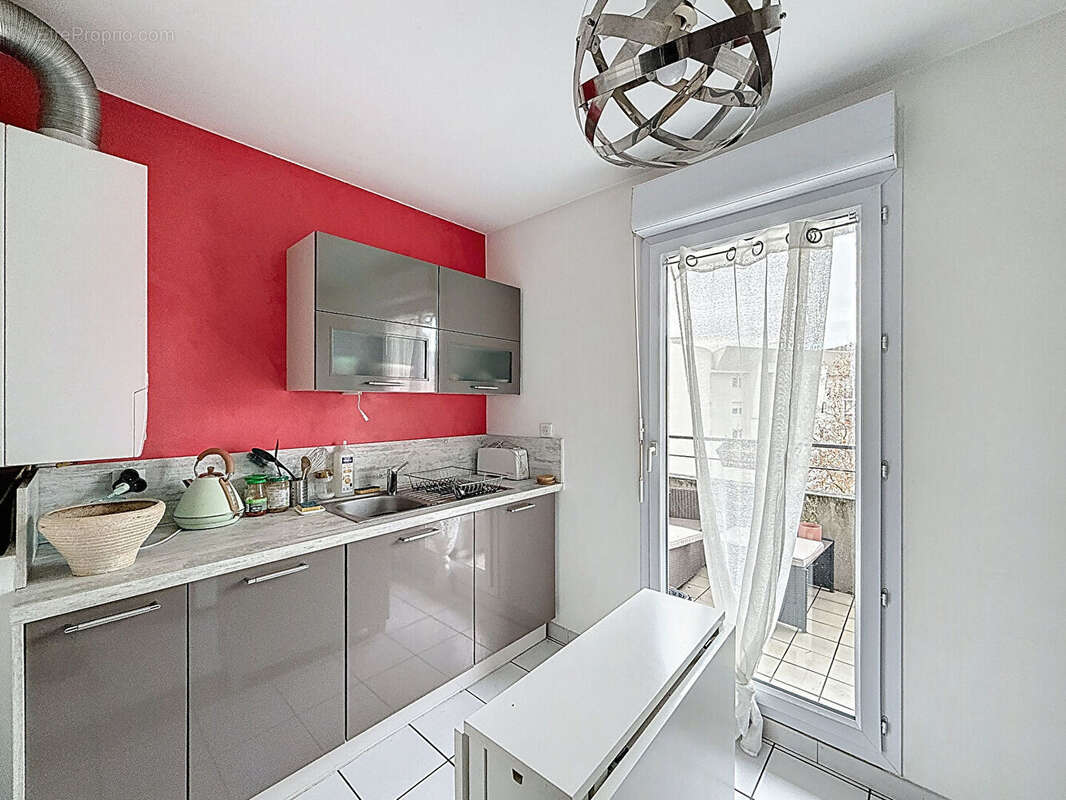 Appartement à LYON-8E