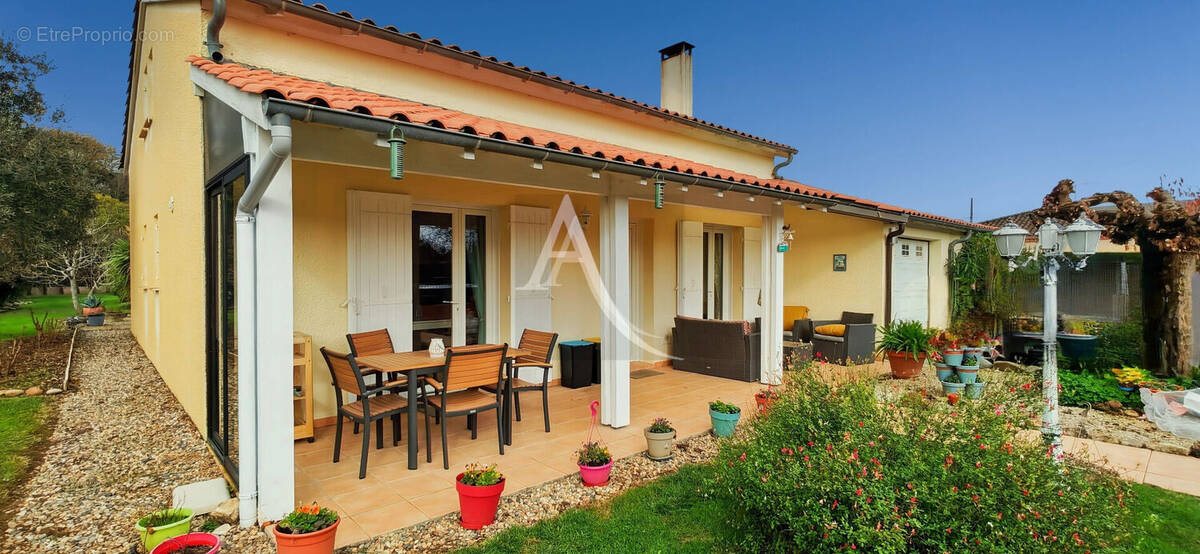 Maison à MONSEMPRON-LIBOS