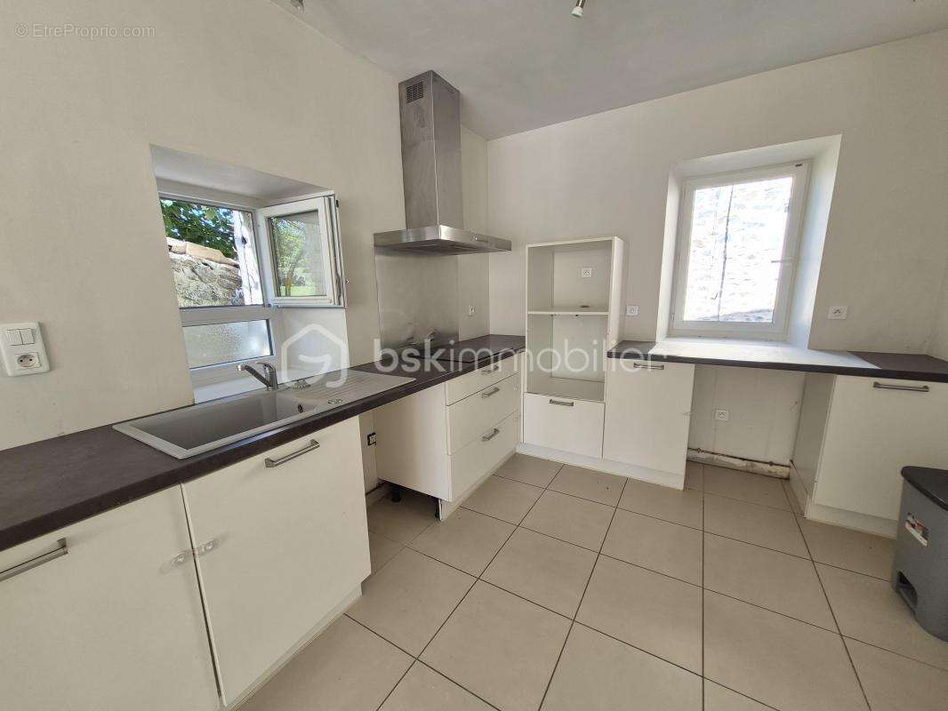 Maison à LACHAPELLE-SOUS-AUBENAS