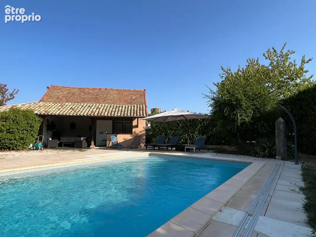 Maison à vendre 10 pièces au coeur de CUISERY (71), avec piscine - photo 17