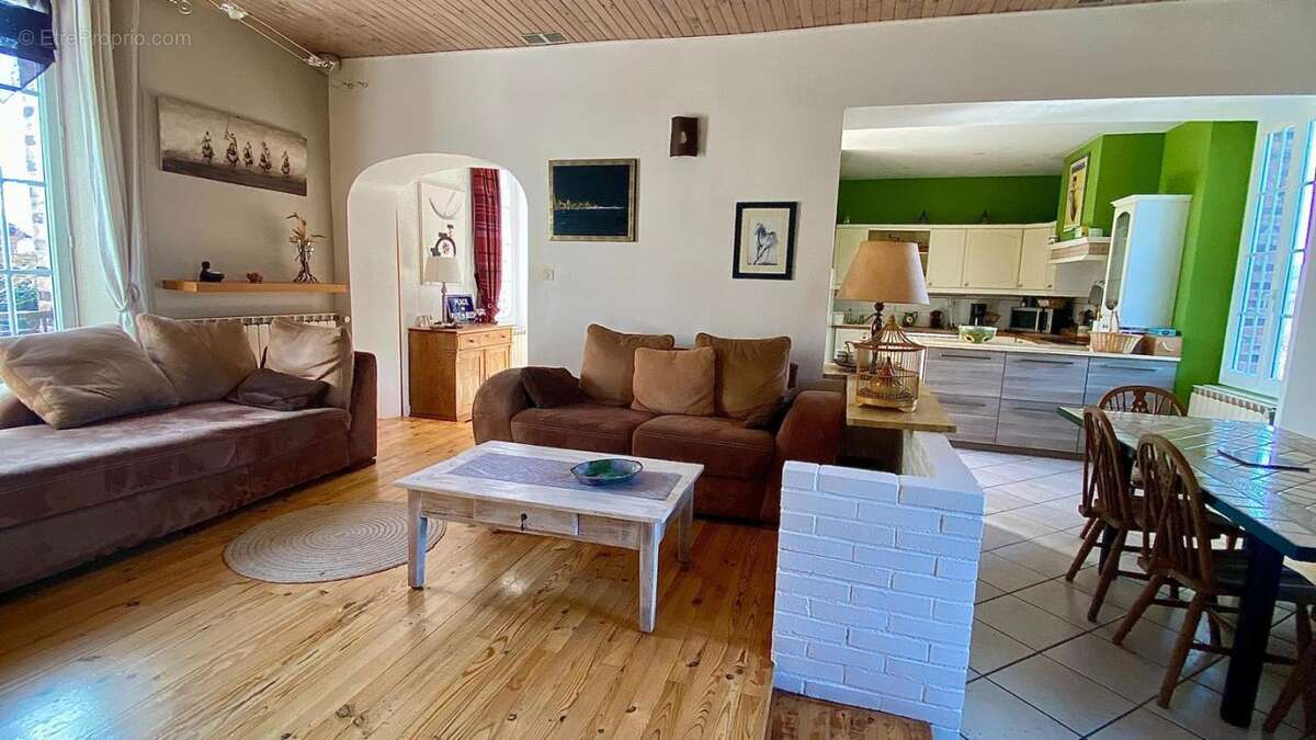 Maison à SAINT-BENIN-D'AZY