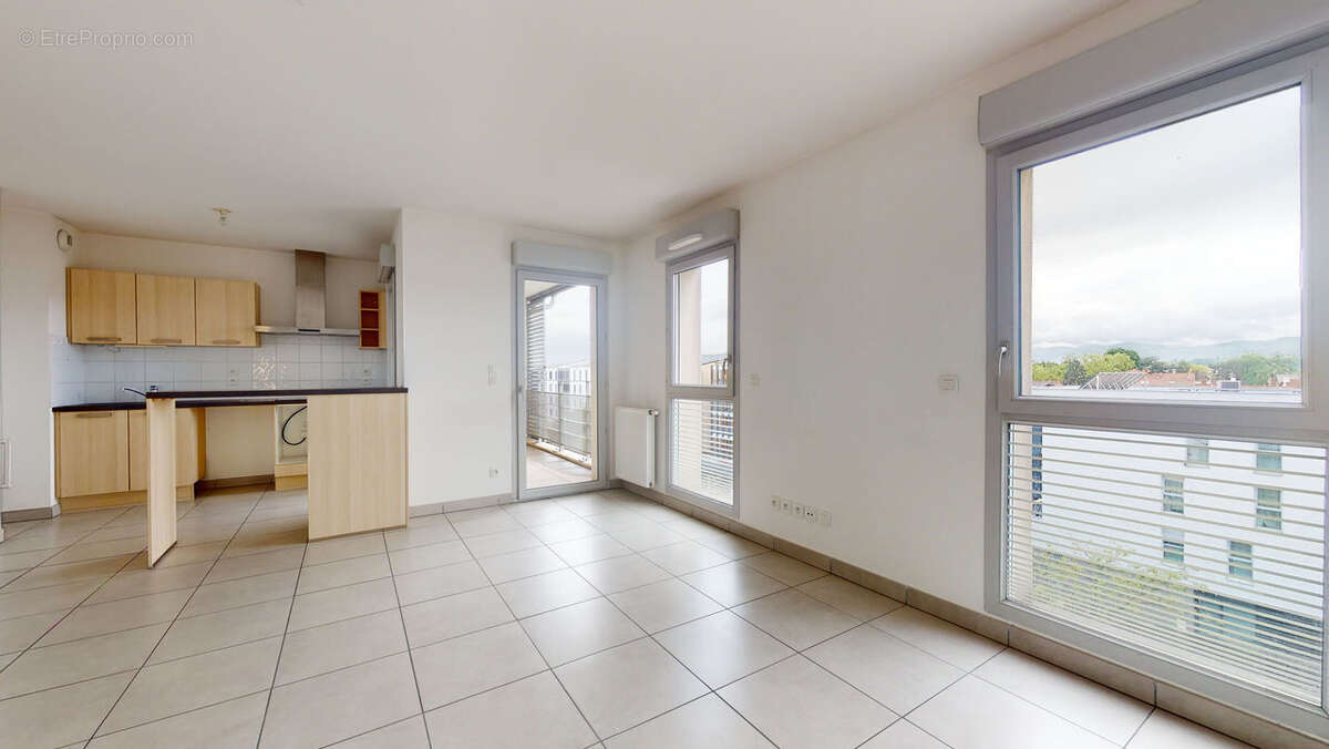 Appartement à TASSIN-LA-DEMI-LUNE