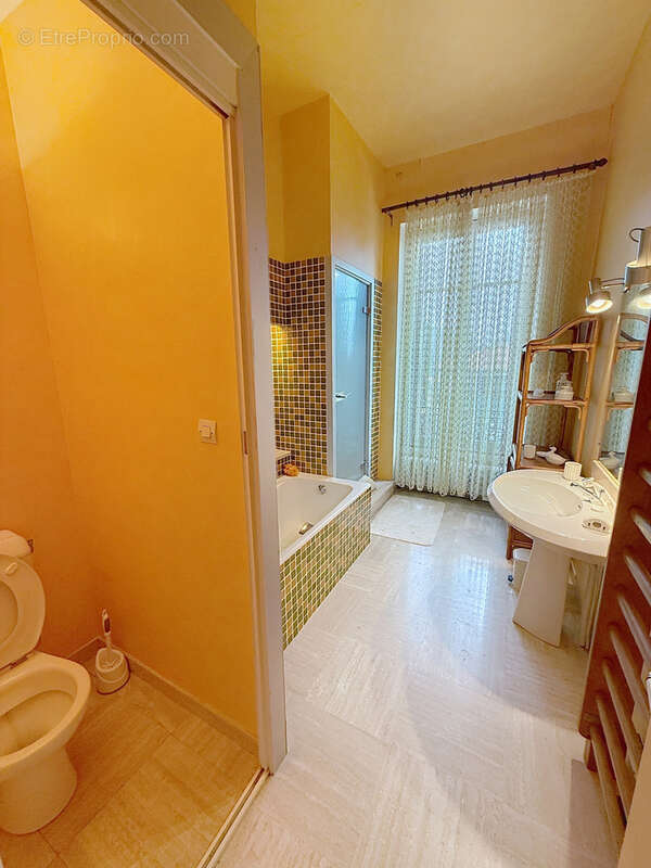 Maison à SAINT-BONNET-LE-CHATEAU