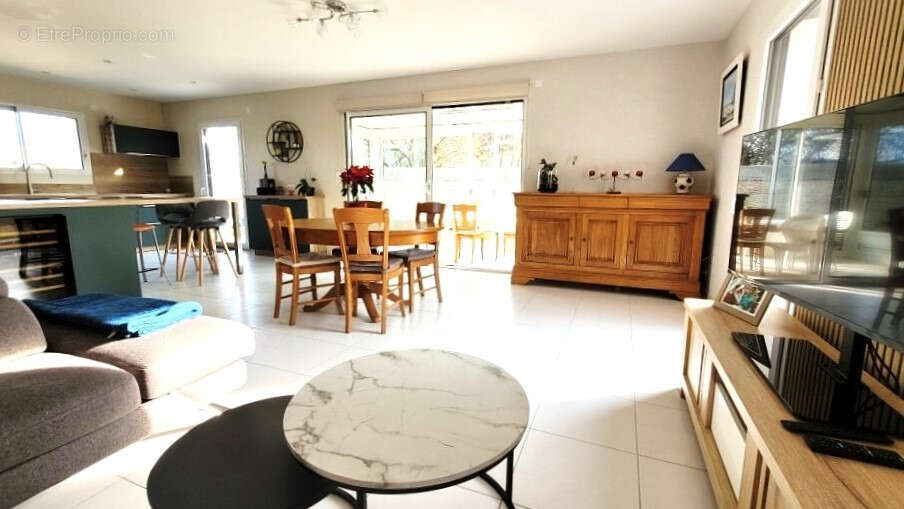 Maison à FRENOUVILLE