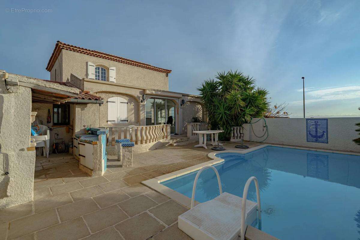 Maison à SAUSSET-LES-PINS